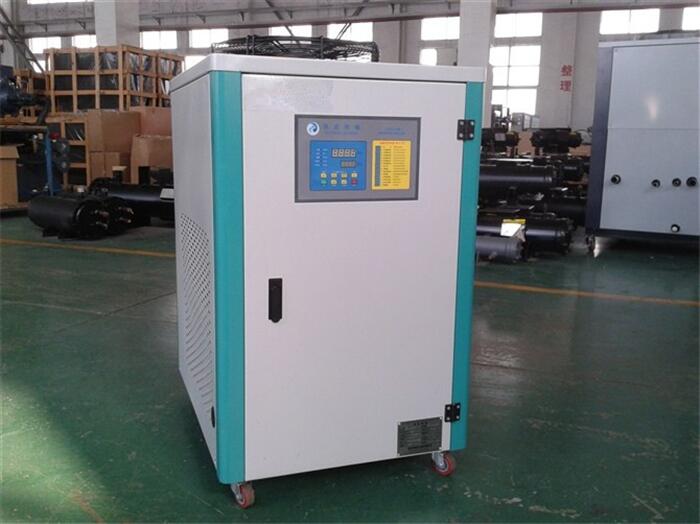 橡塑擠出專用冷水機，擠出行業(yè)配套用冷卻機組