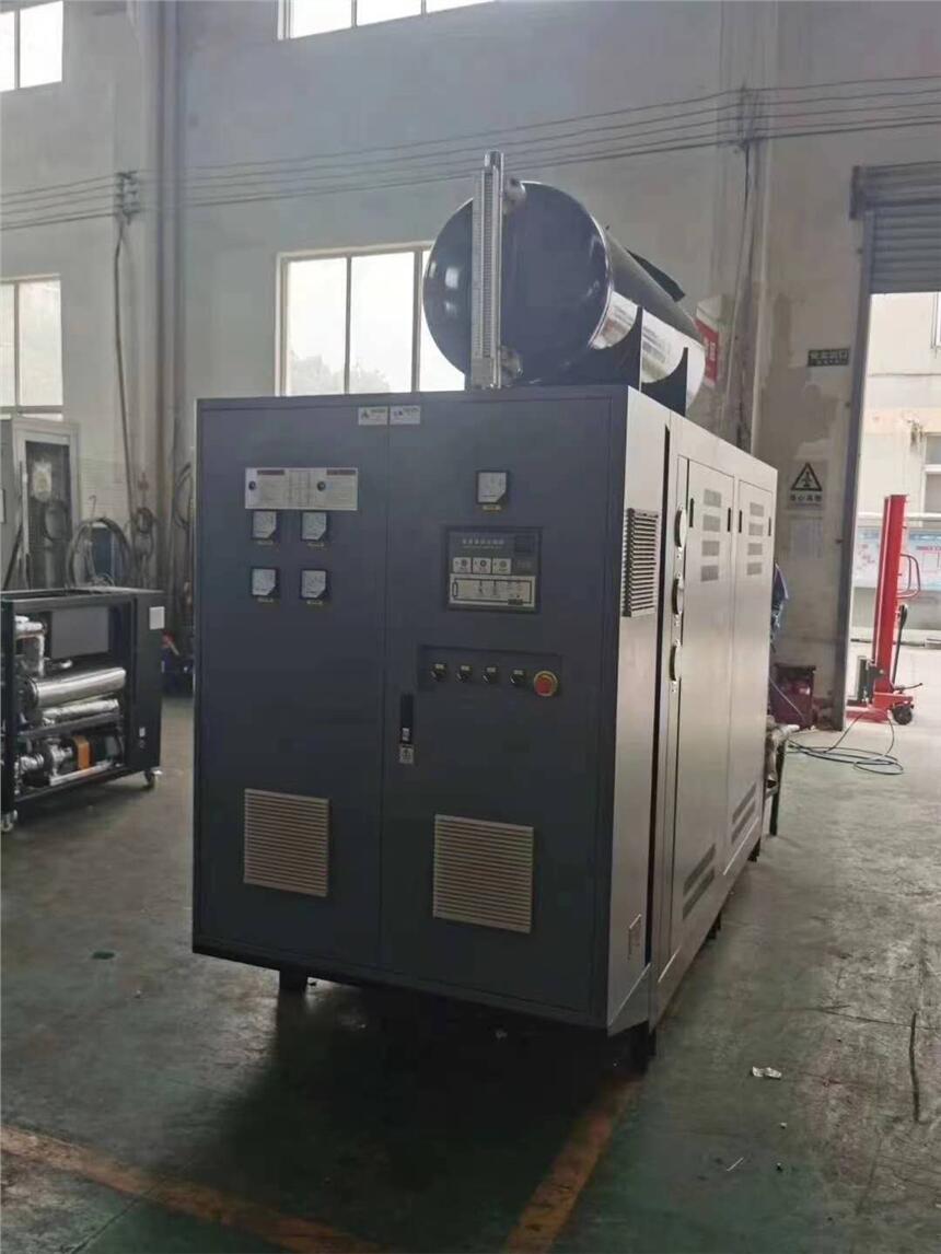 青浦油溫機廠家/油加熱器/油溫加熱器/油循環(huán)控溫機/高溫油溫機